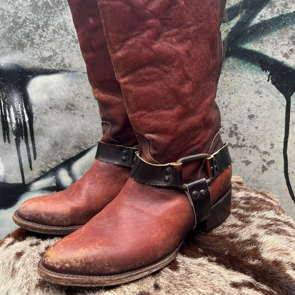 FREEBIRD PHILLY Tall Harness Boots in Distressed Rust Cowgirl - Picture 8 of 16